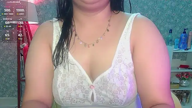 Snapshot of Kriti_02 chatting on 05/09/26, 12:10 Kriti 02 online show from 05/09/26, 12:10