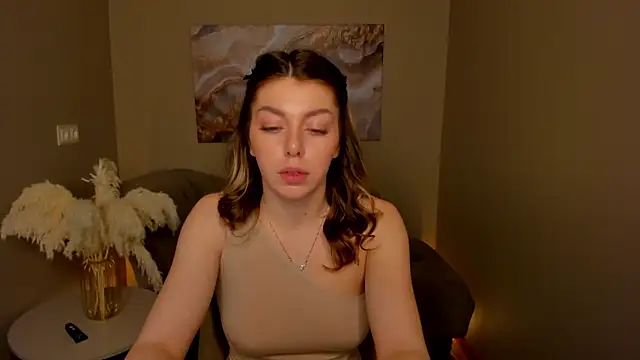 MollyMeltorr online show from 02/02/26, 04:33