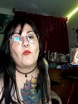 l1la Rav3n online show from 02/05/26, 02:16