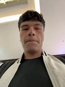 Logan smith1 online show from 11/14/25, 06:06