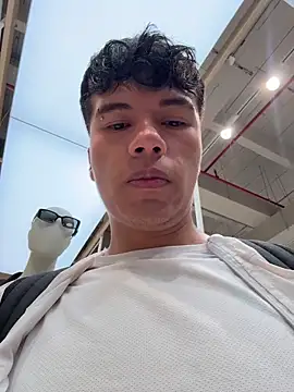 Logan smith1 online show from 11/17/25, 06:46