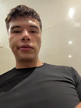 Logan smith1 online show from 04/15/26, 06:04