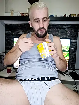 Snapshot of GrofLicno chatting on 02/26/26, 08:08 GrofLicno online show from 02/26/26, 08:08