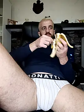 Snapshot of GrofLicno chatting on 03/01/26, 10:12 GrofLicno online show from 03/01/26, 10:12