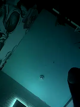 Snapshot of big_cock_is_back chatting on 12/06/24, 02:24 big cock is back online show from 12/06/24, 02:24