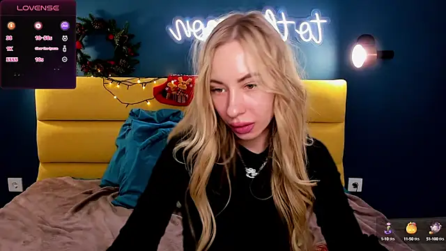 Snapshot of Diana_Garrett chatting on 12/19/24, 11:50 Diana Garrett online show from 12/19/24, 11:50