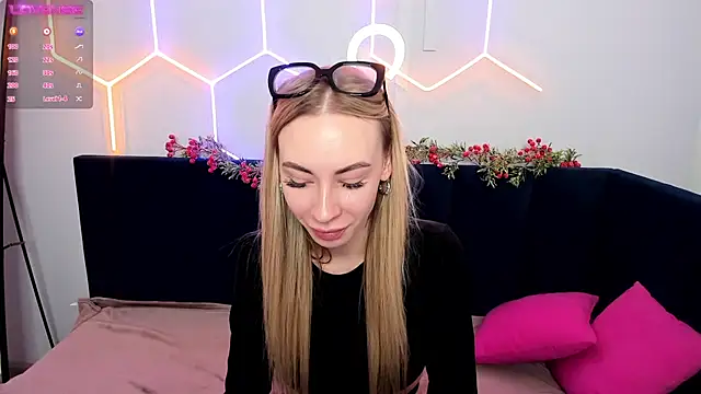 Snapshot of Diana_Garrett chatting on 01/11/25, 08:54 Diana Garrett online show from 01/11/25, 08:54