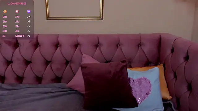 Snapshot of Diana_Garrett chatting on 03/07/25, 08:56 Diana Garrett online show from 03/07/25, 08:56