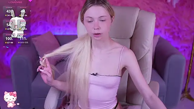 EviStar online show from 04/20/26, 07:44