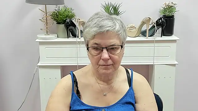 IrisDream online show from 12/18/25, 07:14