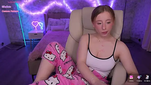 Snapshot of SilverrMoon chatting on 02/25/25, 11:11 SilverrMoon online show from 02/25/25, 11:11