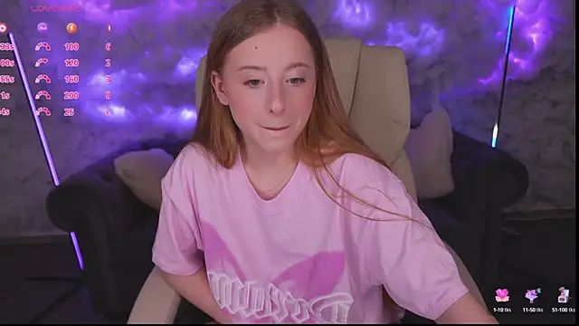 Snapshot of SilverrMoon chatting on 03/11/25, 01:48 SilverrMoon online show from 03/11/25, 01:48