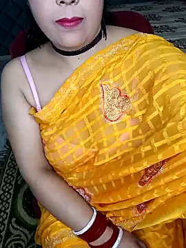 Snapshot of Cute-Raashii chatting on 02/06/25, 07:07 Cute-Raashii online show from 02/06/25, 07:07