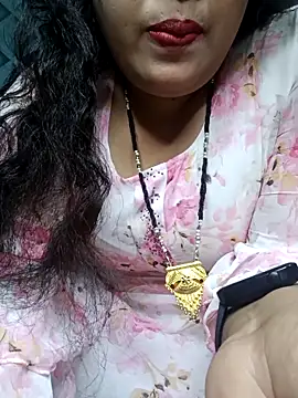 Snapshot of Cute-Raashii chatting on 03/11/25, 04:40 Cute-Raashii online show from 03/11/25, 04:40
