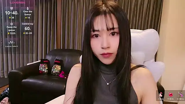 -satomi-jp online show from 11/24/25, 12:49