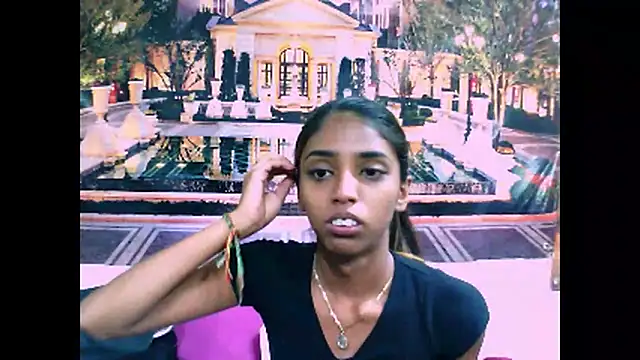 Snapshot of IndianSexySlender chatting on 01/05/25, 05:30 IndianSexySlender online show from 01/05/25, 05:30