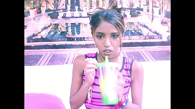 Snapshot of IndianSexySlender chatting on 01/10/25, 09:13 IndianSexySlender online show from 01/10/25, 09:13