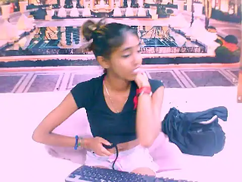 Snapshot of IndianSexySlender chatting on 02/08/25, 08:42 IndianSexySlender online show from 02/08/25, 08:42