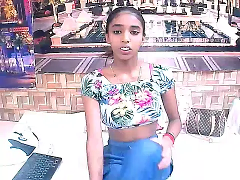 Snapshot of IndianSexySlender chatting on 03/20/25, 06:41 IndianSexySlender online show from 03/20/25, 06:41