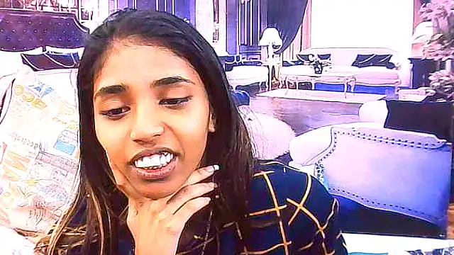 Snapshot of IndianSexySlender chatting on 10/30/25, 05:31 IndianSexySlender online show from 10/30/25, 05:31