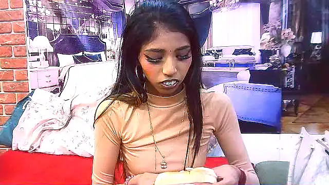 Snapshot of IndianSexySlender chatting on 12/03/25, 05:15 IndianSexySlender online show from 12/03/25, 05:15