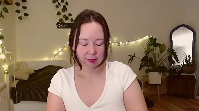 nextdoorbabygirl online show from 10/12/25, 07:24