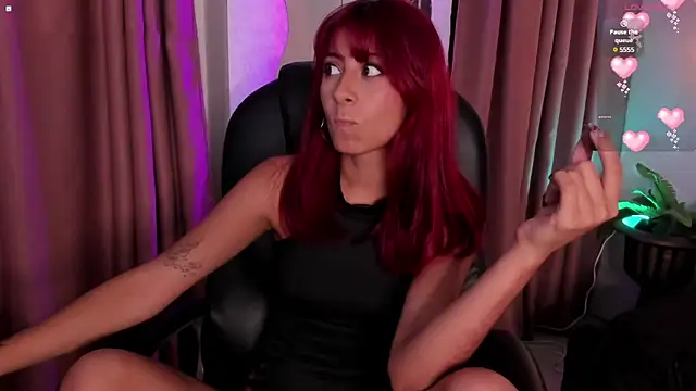 Snapshot of cloe__palmer chatting on 03/10/25, 06:12 cloe palmer online show from 03/10/25, 06:12