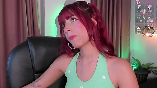 Snapshot of cloe__palmer chatting on 03/17/25, 03:07 cloe palmer online show from 03/17/25, 03:07