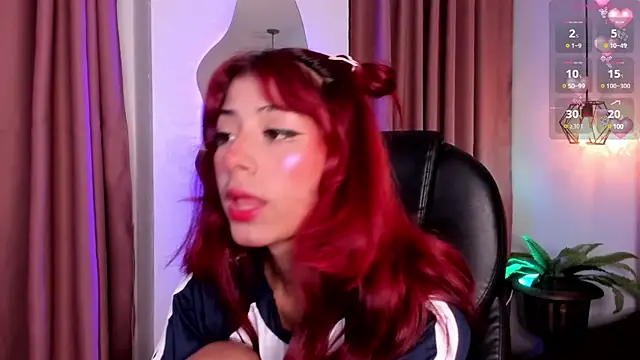 Snapshot of cloe__palmer chatting on 03/21/25, 12:06 cloe palmer online show from 03/21/25, 12:06