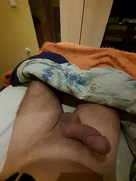 Snapshot of tiscopofortezozza chatting on 11/06/25, 09:37 tiscopofortezozza online show from 11/06/25, 09:37