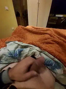 Snapshot of tiscopofortezozza chatting on 12/14/25, 12:05 tiscopofortezozza online show from 12/14/25, 12:05