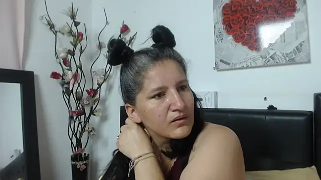 Angelinna Milf online show from 02/15/25, 09:15