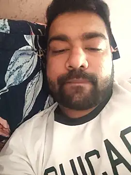 Snapshot of L9vefromAkhil chatting on 01/11/26, 06:18 L9vefromAkhil online show from 01/11/26, 06:18