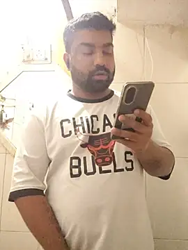 Snapshot of L9vefromAkhil chatting on 01/11/26, 06:35 L9vefromAkhil online show from 01/11/26, 06:35