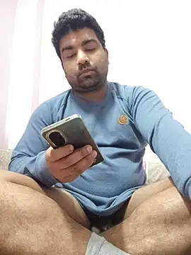 Snapshot of L9vefromAkhil chatting on 02/14/26, 04:15 L9vefromAkhil online show from 02/14/26, 04:15