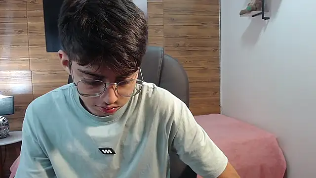 jhoellx online show from 10/04/25, 08:18