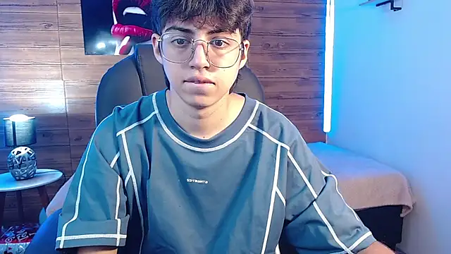 jhoellx online show from 10/31/25, 09:38