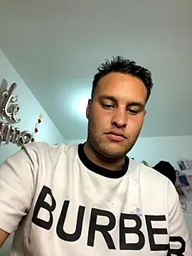 Cristian 099 online show from 11/16/25, 07:52