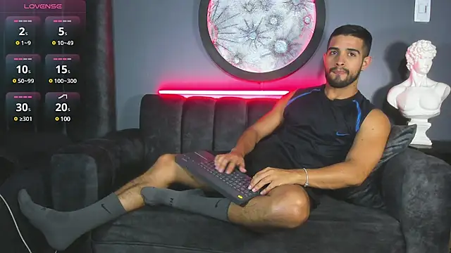 khriss brown online show from 02/05/25, 11:06