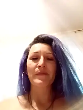 Snapshot of sophie_banger chatting on 12/31/24, 10:56 sophie banger online show from 12/31/24, 10:56