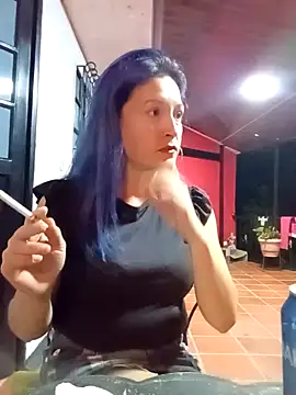 Snapshot of sophie_banger chatting on 01/09/25, 12:03 sophie banger online show from 01/09/25, 12:03