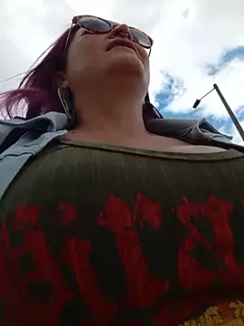 sophie banger online show from 05/24/26, 07:08