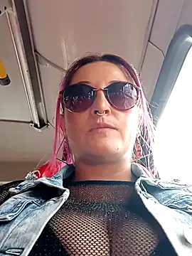 sophie banger online show from 06/07/26, 06:11