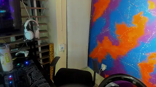 leondevereda online show from 09/25/25, 12:47