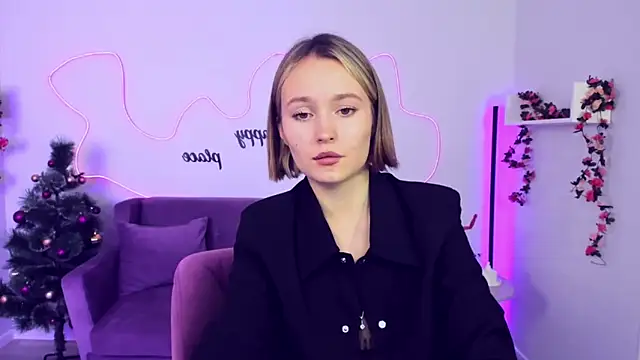 BritnieCute online show from 12/20/24, 08:28