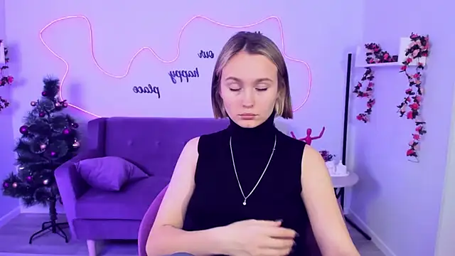 BritnieCute online show from 12/23/24, 07:38