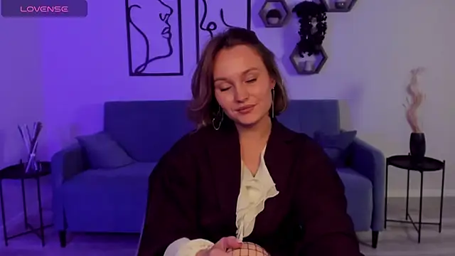 BritnieCute online show from 09/29/25, 07:13