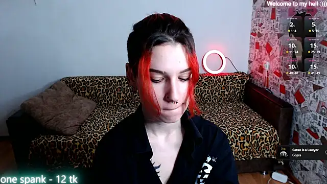Snapshot of Miya_Wey_ chatting on 12/16/24, 03:11 Miya Wey online show from 12/16/24, 03:11