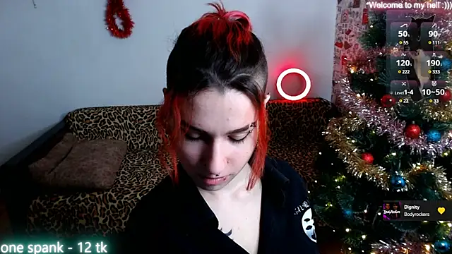 Snapshot of Miya_Wey_ chatting on 12/26/24, 12:05 Miya Wey online show from 12/26/24, 12:05