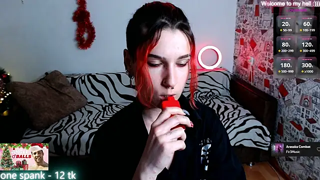 Snapshot of Miya_Wey_ chatting on 01/06/25, 03:29 Miya Wey online show from 01/06/25, 03:29